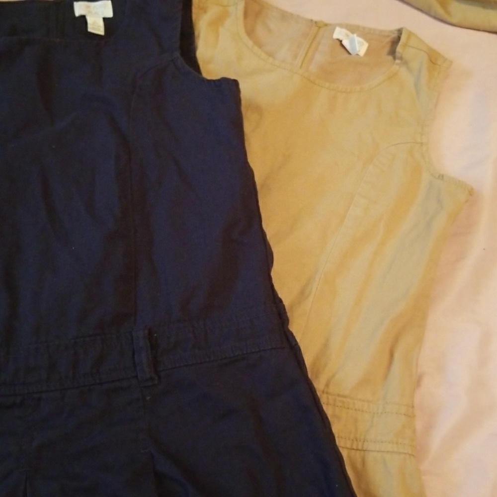 Uniform dresses - Picture 3 of 3